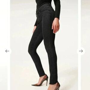 Good American GOOD LEGS RAW HEM